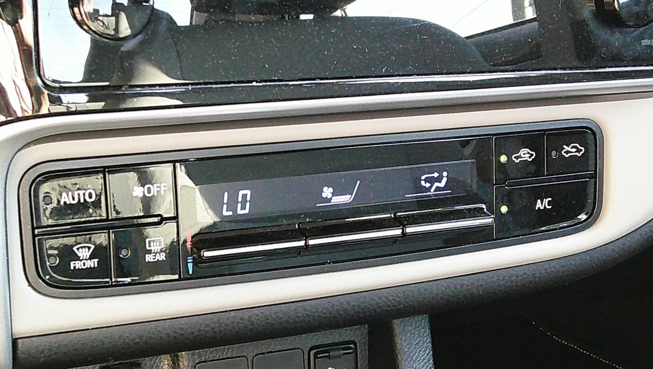 Toyota Corolla XLE CVT (Natl) 2019