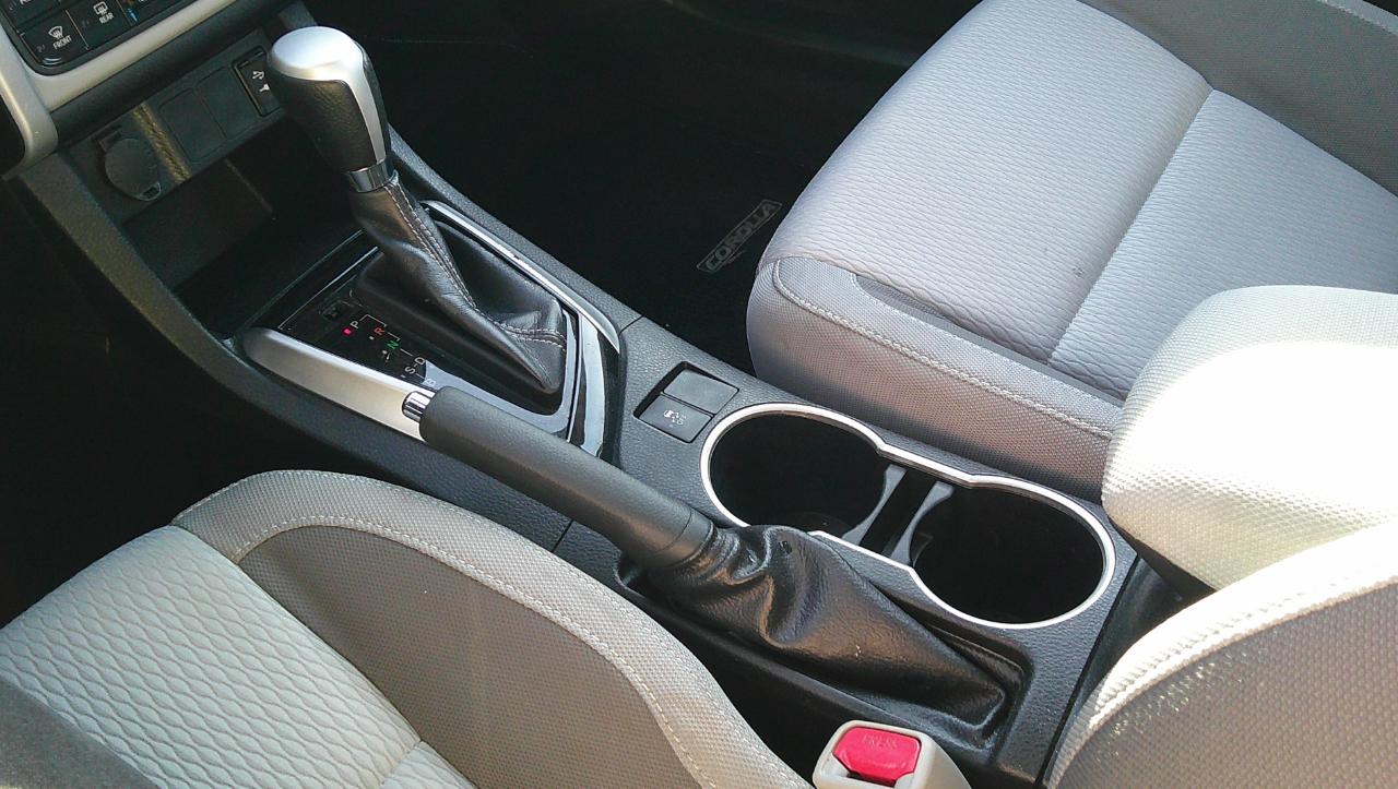 Toyota Corolla XLE CVT (Natl) 2019