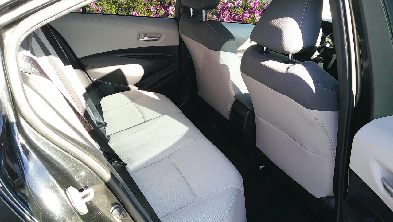 Toyota Corolla LE CVT (Natl) 2021