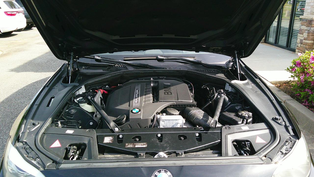 BMW 5 Series 4dr Sdn 535i RWD 2013