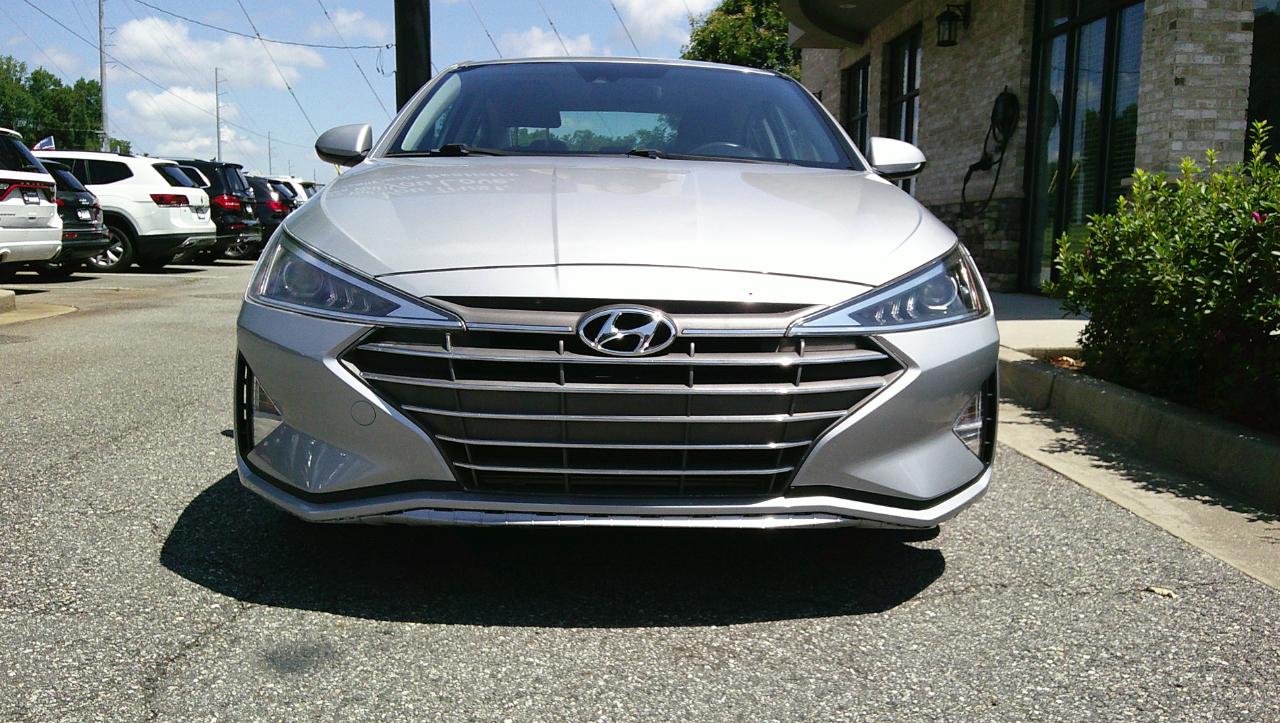 Hyundai Elantra SEL IVT 2020