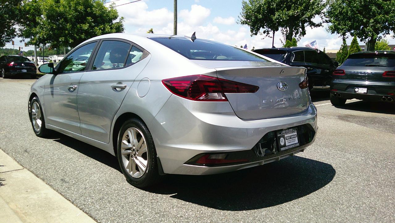 Hyundai Elantra SEL IVT 2020