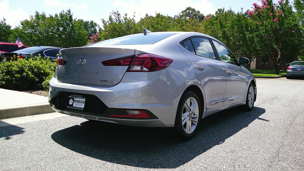 Hyundai Elantra SEL IVT 2020