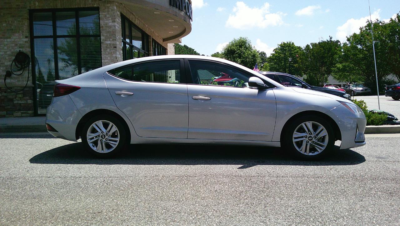 Hyundai Elantra SEL IVT 2020