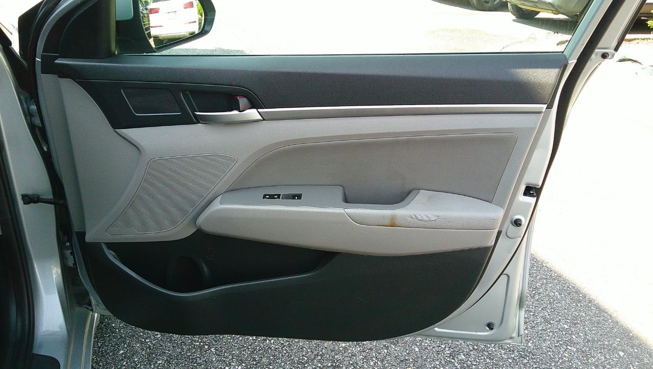 Hyundai Elantra SEL IVT 2020