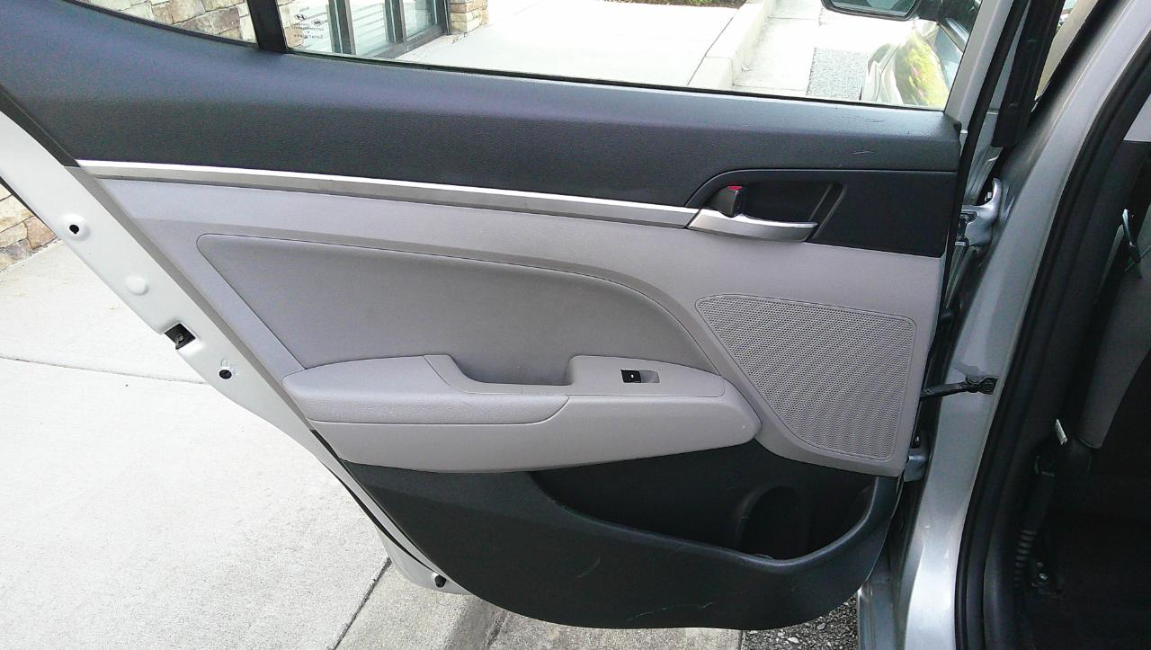 Hyundai Elantra SEL IVT 2020