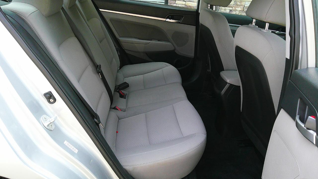 Hyundai Elantra SEL IVT 2020