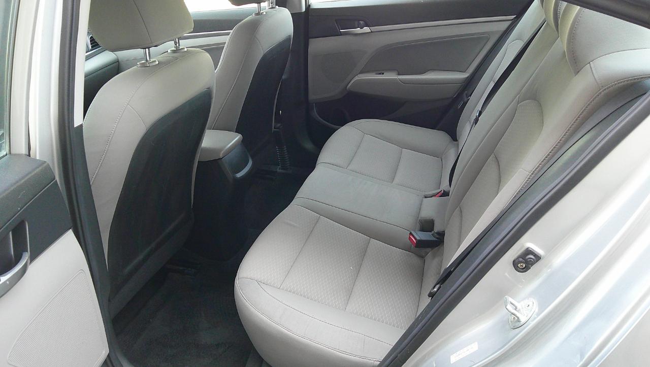 Hyundai Elantra SEL IVT 2020