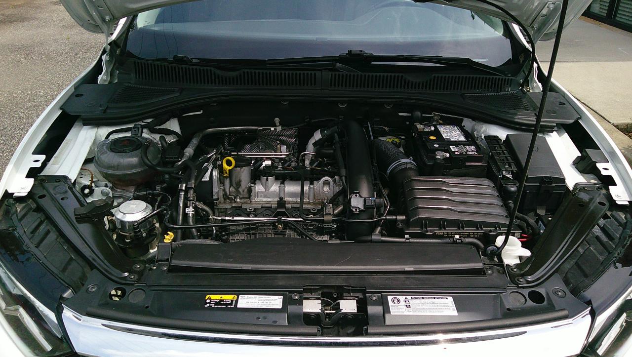 Volkswagen Jetta R-Line Auto w/SULEV 2019