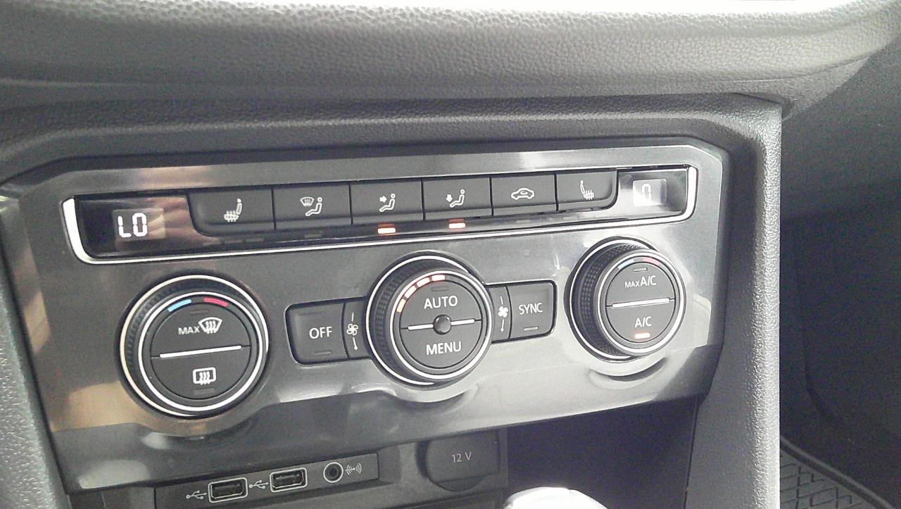 Volkswagen Tiguan 2.0T SEL FWD 2018