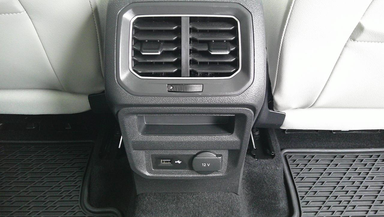 Volkswagen Tiguan 2.0T SEL FWD 2018