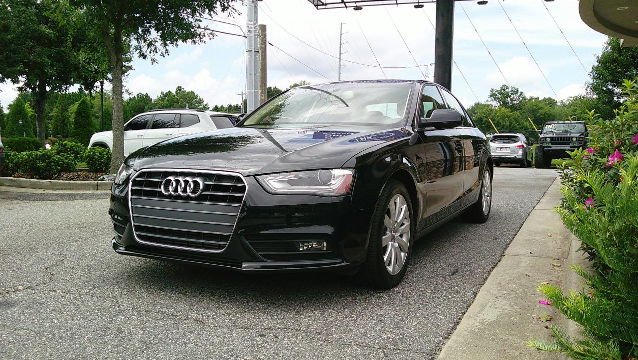 Audi A4 4dr Sdn CVT FrontTrak 2.0T Premium 2013