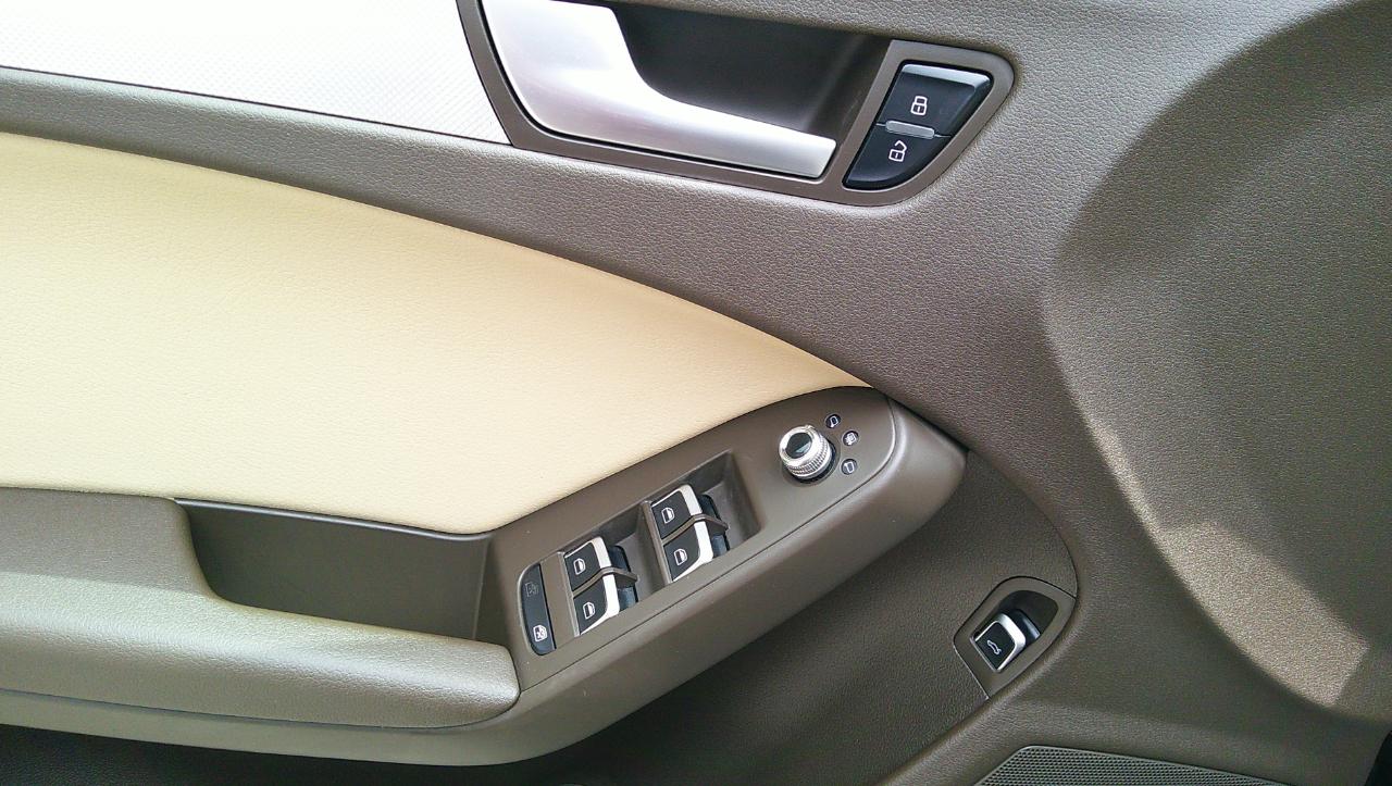 Audi A4 4dr Sdn CVT FrontTrak 2.0T Premium 2013