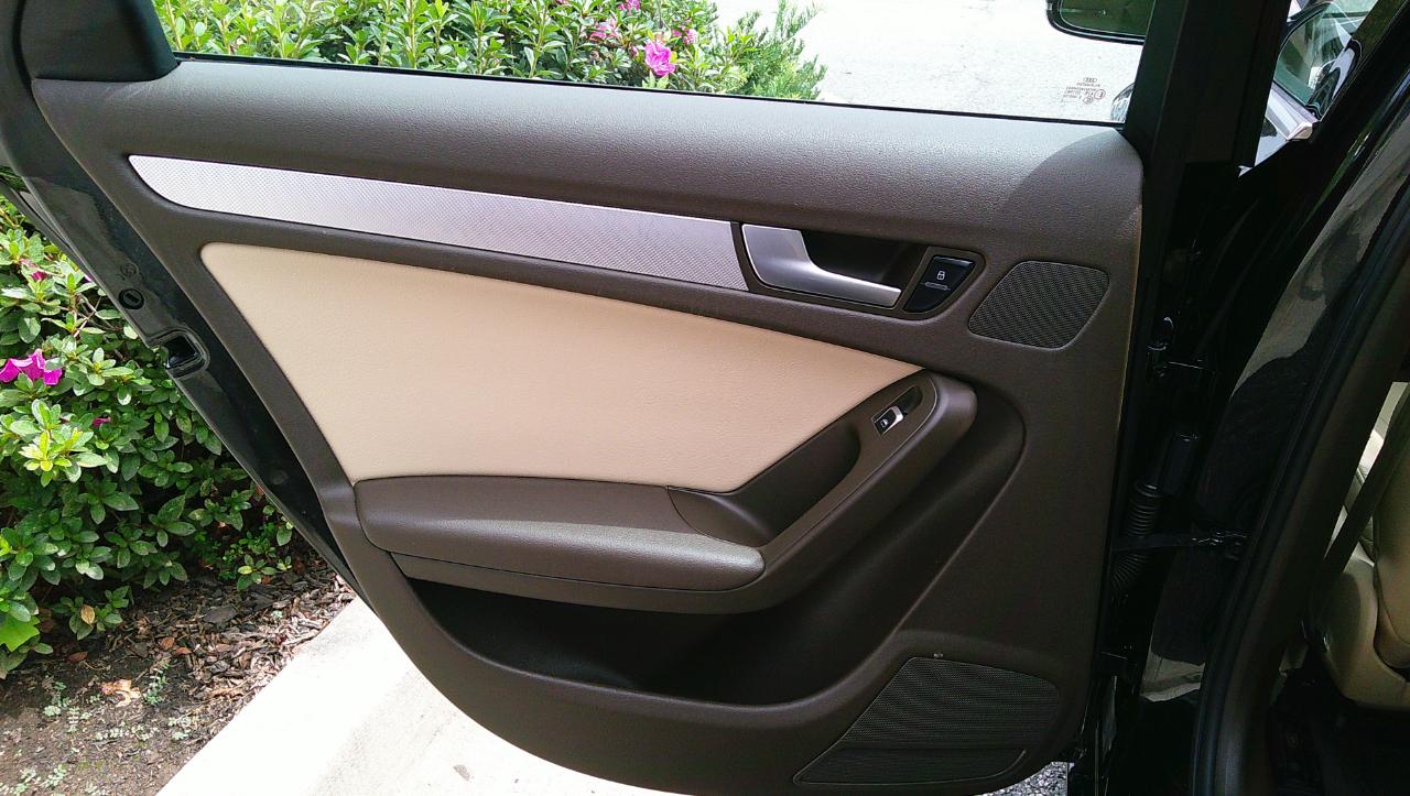 Audi A4 4dr Sdn CVT FrontTrak 2.0T Premium 2013