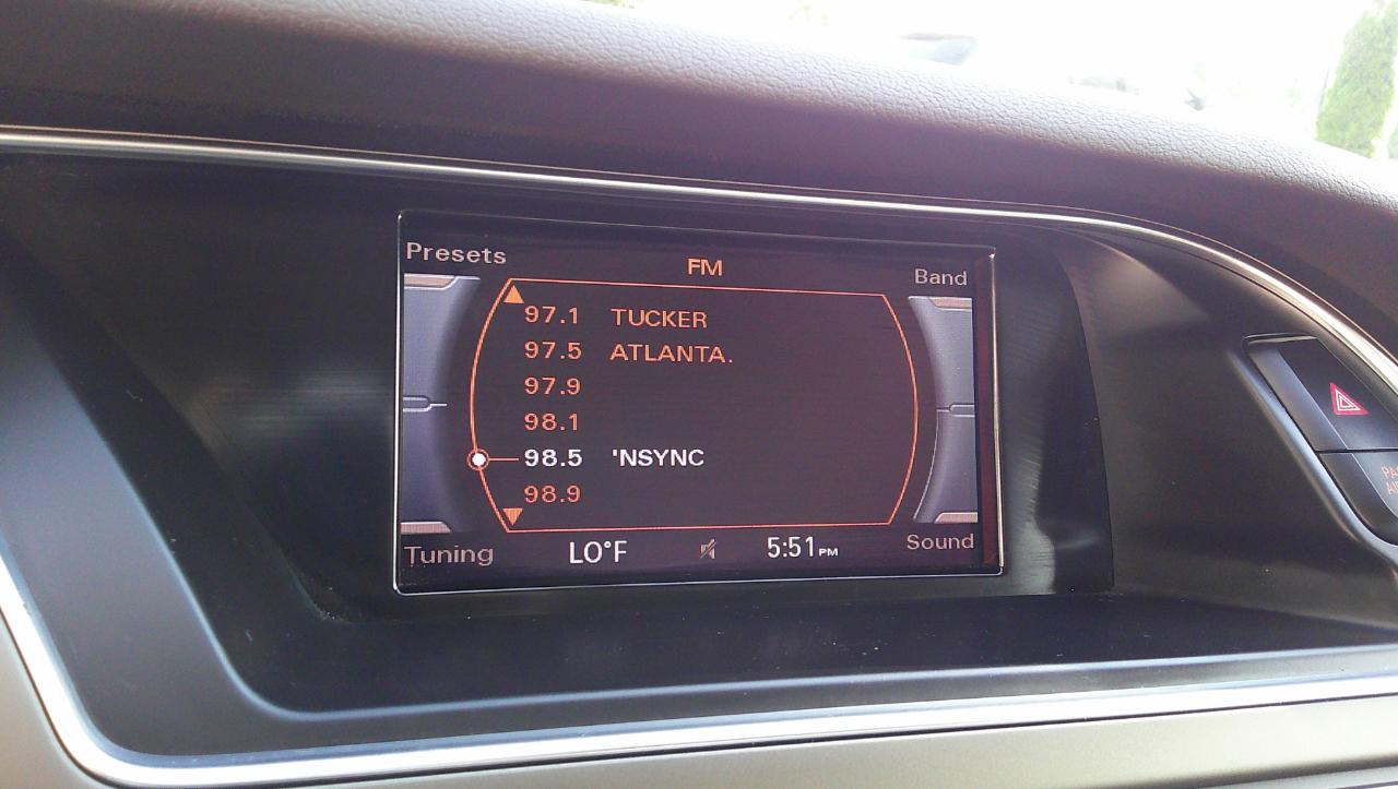 Audi A4 4dr Sdn CVT FrontTrak 2.0T Premium 2013