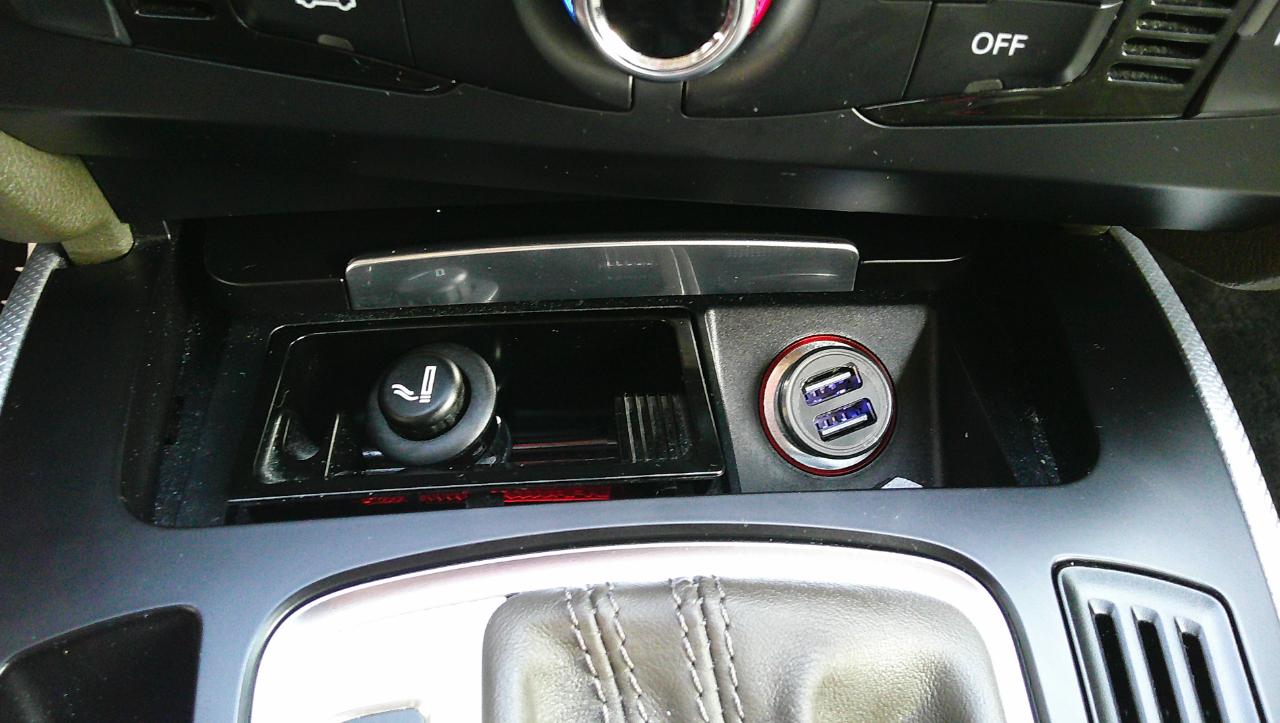 Audi A4 4dr Sdn CVT FrontTrak 2.0T Premium 2013