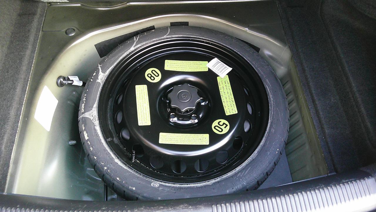 Audi A4 4dr Sdn CVT FrontTrak 2.0T Premium 2013