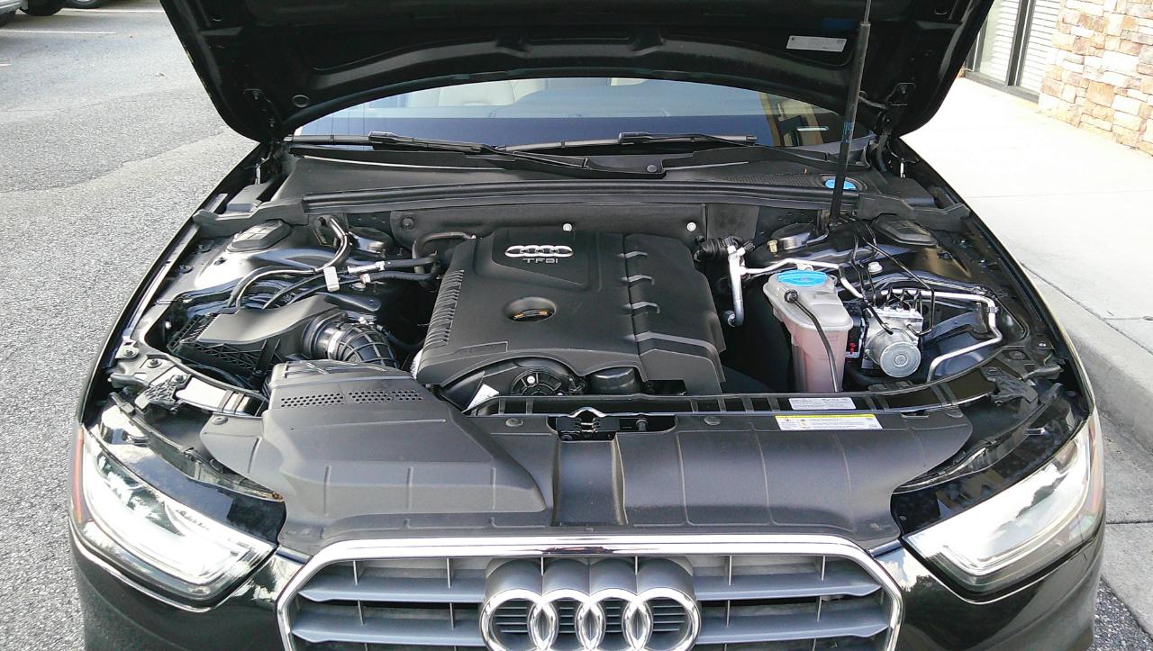 Audi A4 4dr Sdn CVT FrontTrak 2.0T Premium 2013
