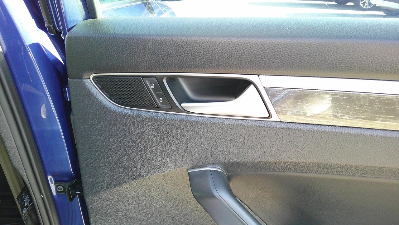 Volkswagen Passat 4dr Sdn 1.8T Auto SE PZEV 2016