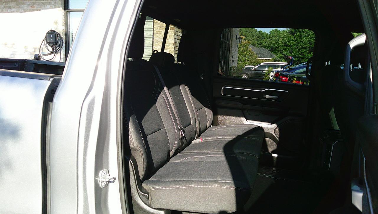 RAM 1500 Big Horn/Lone Star 4x4 Crew Cab 5'7" Box 2019
