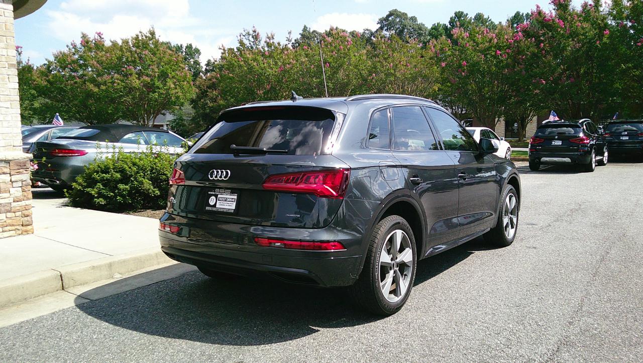 Audi Q5 Titanium Premium 45 TFSI quattro 2020