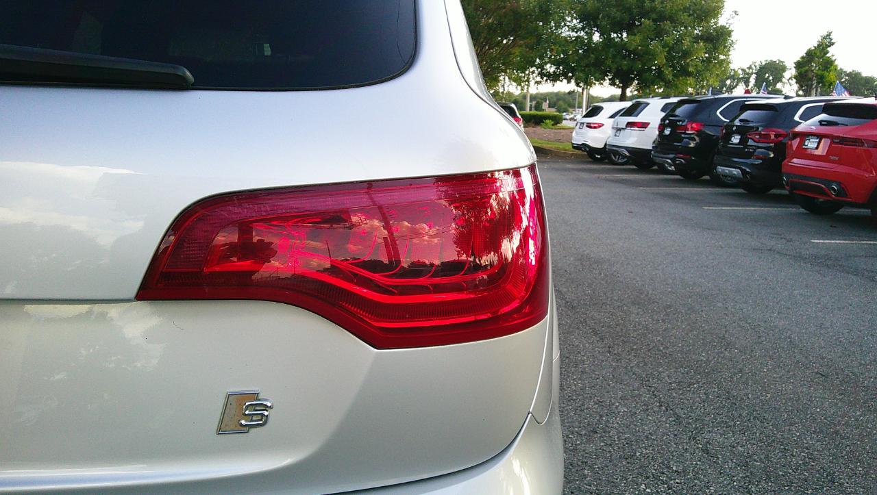 Audi Q7 quattro 4dr 3.0T Premium Plus 2011