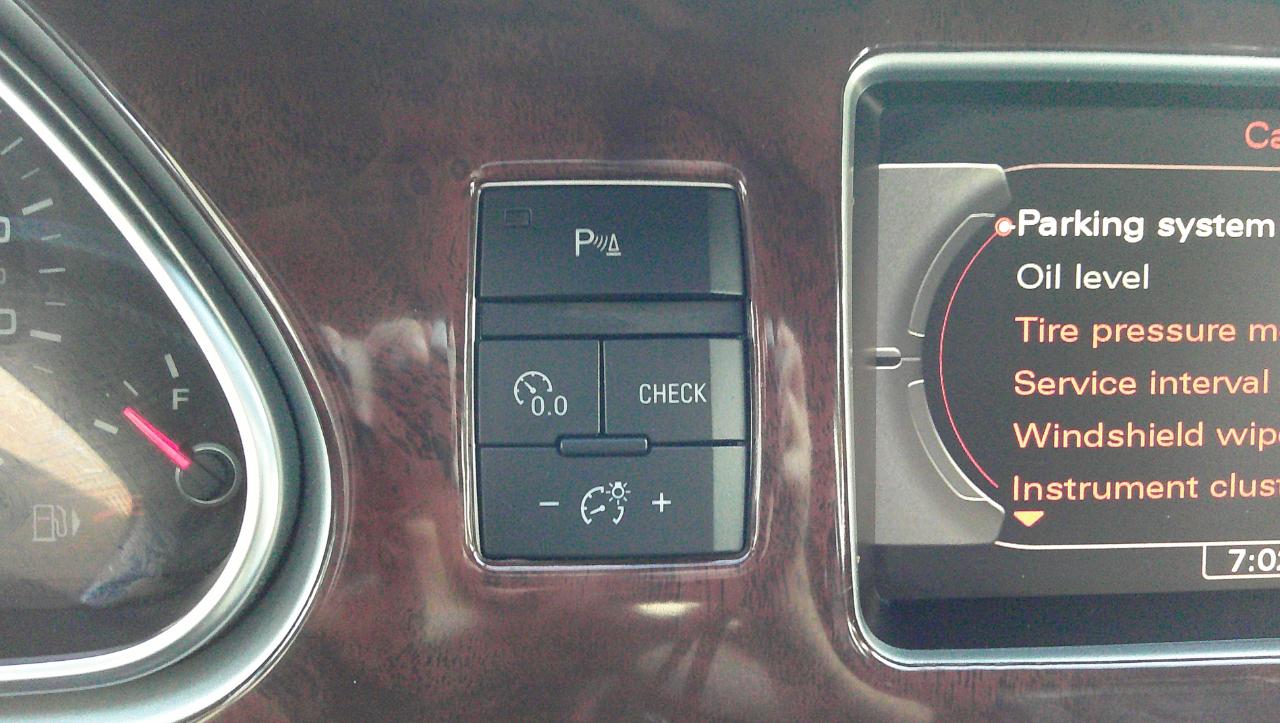 Audi Q7 quattro 4dr 3.0T Premium Plus 2011