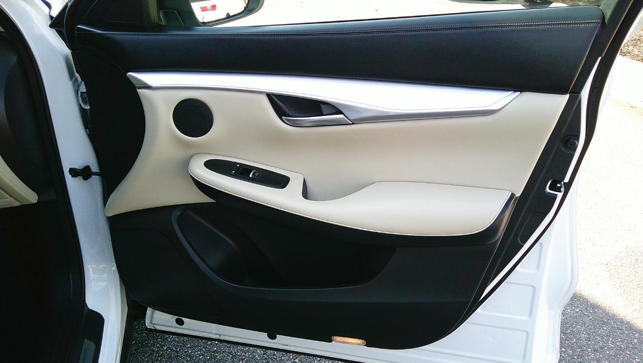 Infiniti QX50 LUXE FWD 2021
