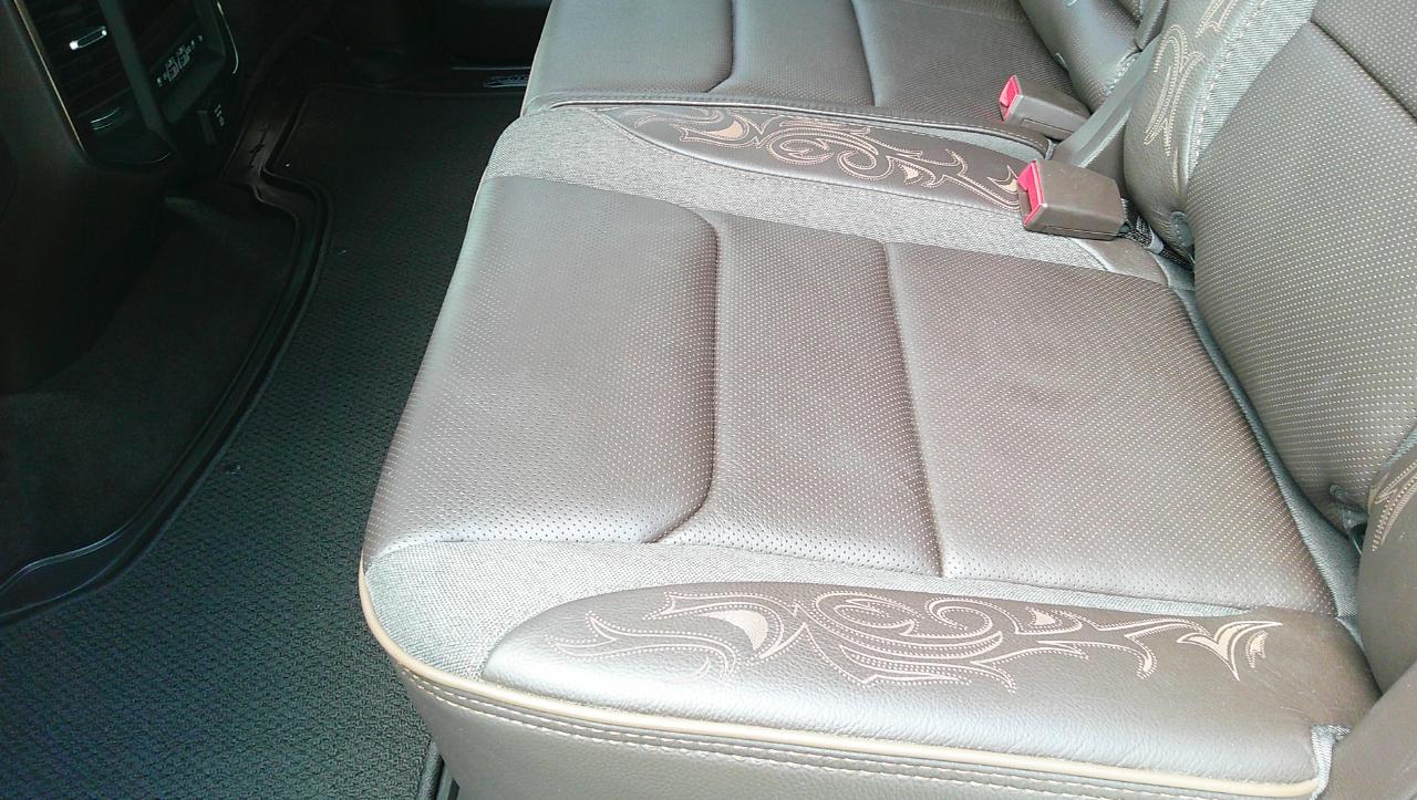 RAM 1500 Longhorn 4x4 Crew Cab 5'7" Box 2025