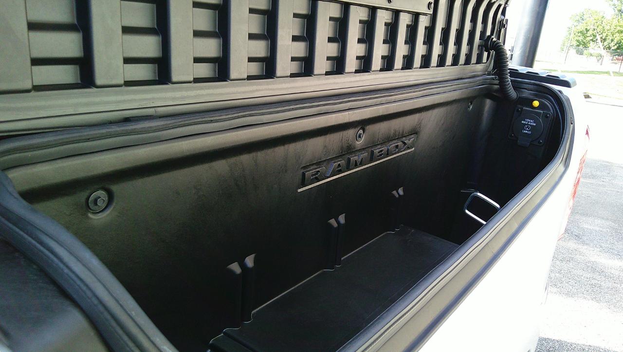 RAM 1500 Longhorn 4x4 Crew Cab 5'7" Box 2025