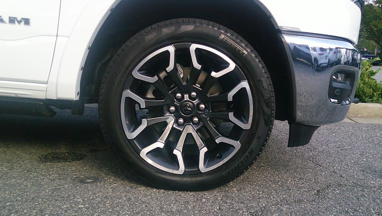 RAM 1500 Longhorn 4x4 Crew Cab 5'7" Box 2025