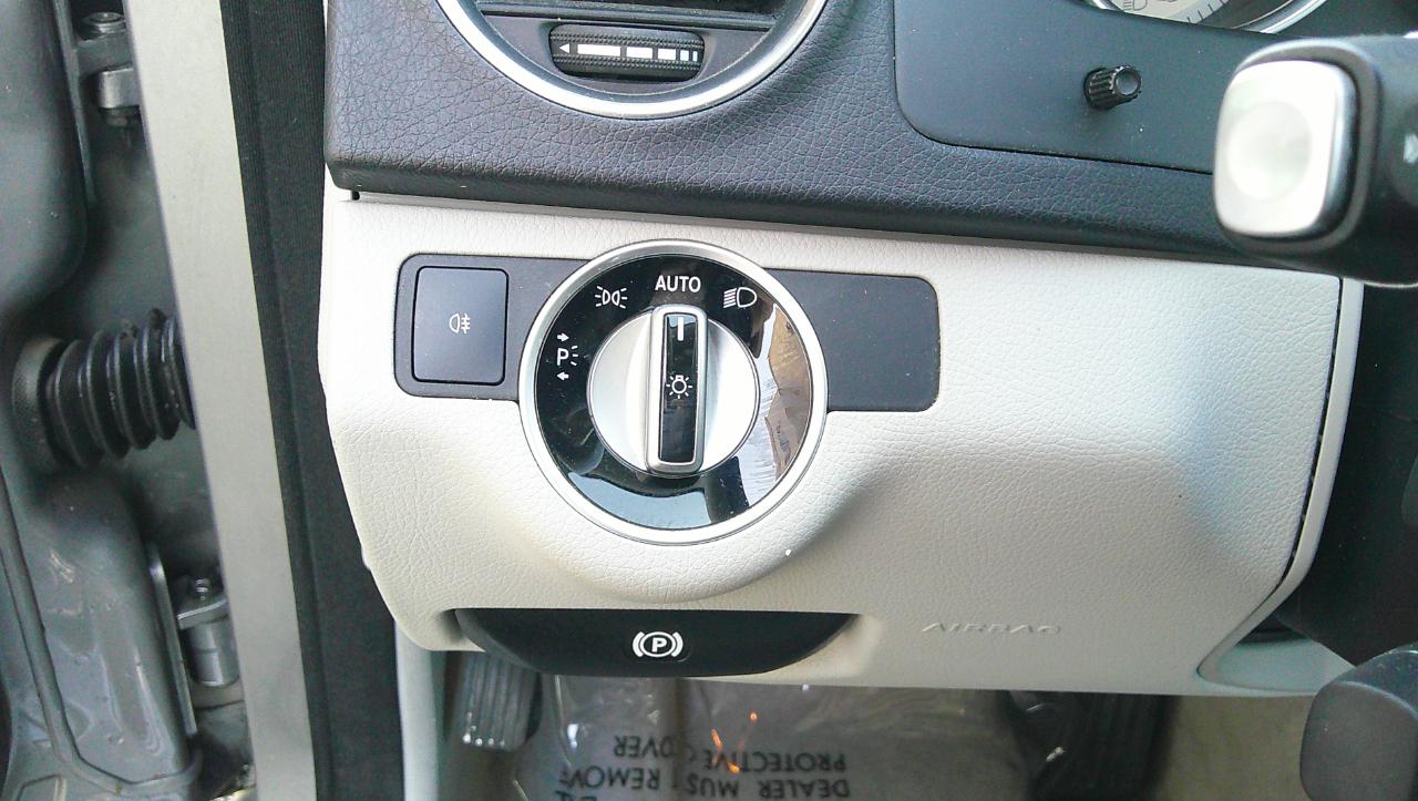 Mercedes-Benz C-Class 4dr Sdn C 300 Sport 4MATIC 2014