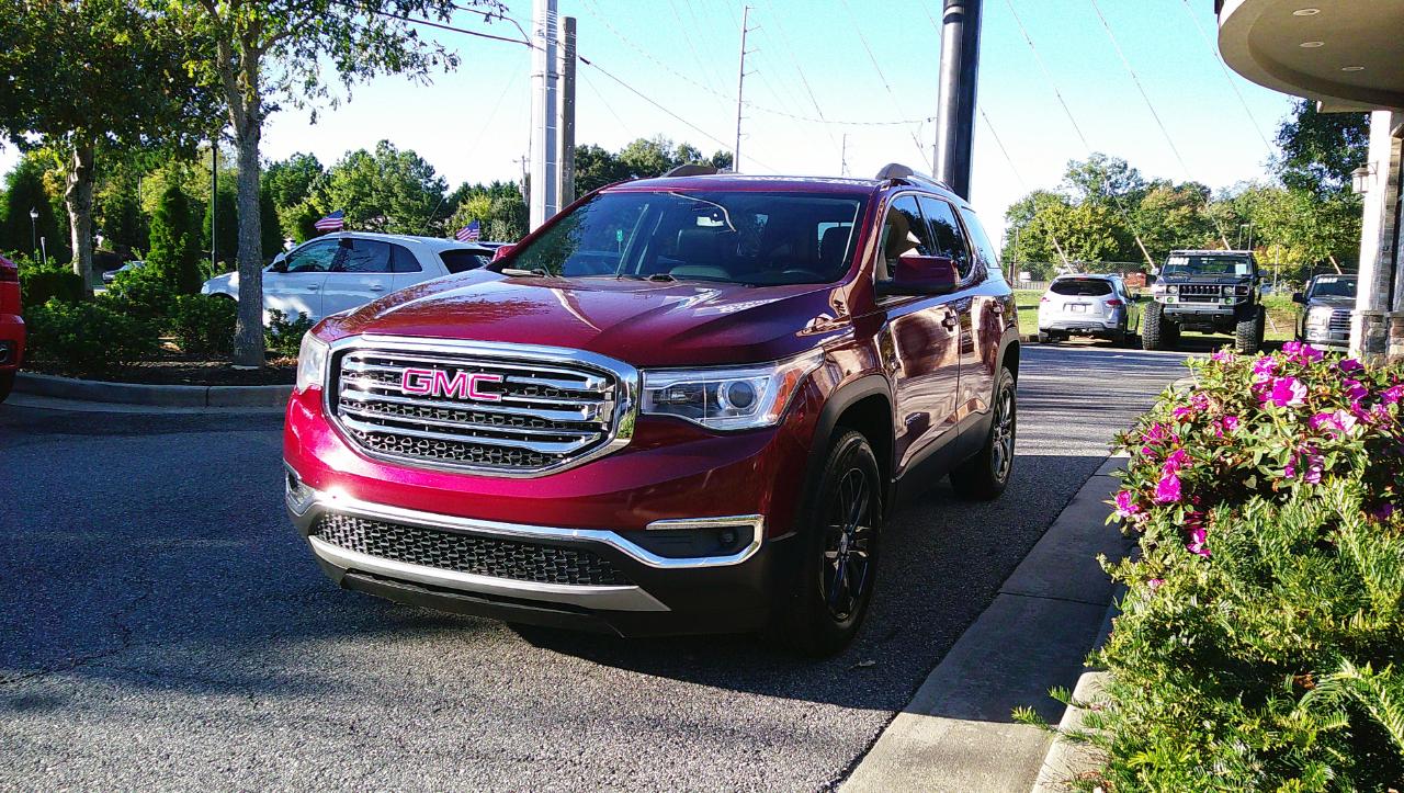 GMC Acadia FWD 4dr SLT w/SLT-1 2017