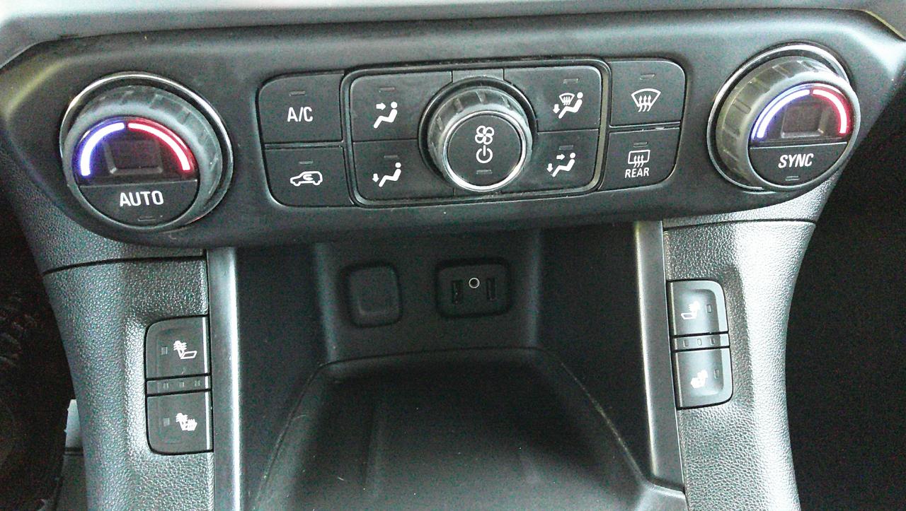 GMC Acadia FWD 4dr SLT w/SLT-1 2017