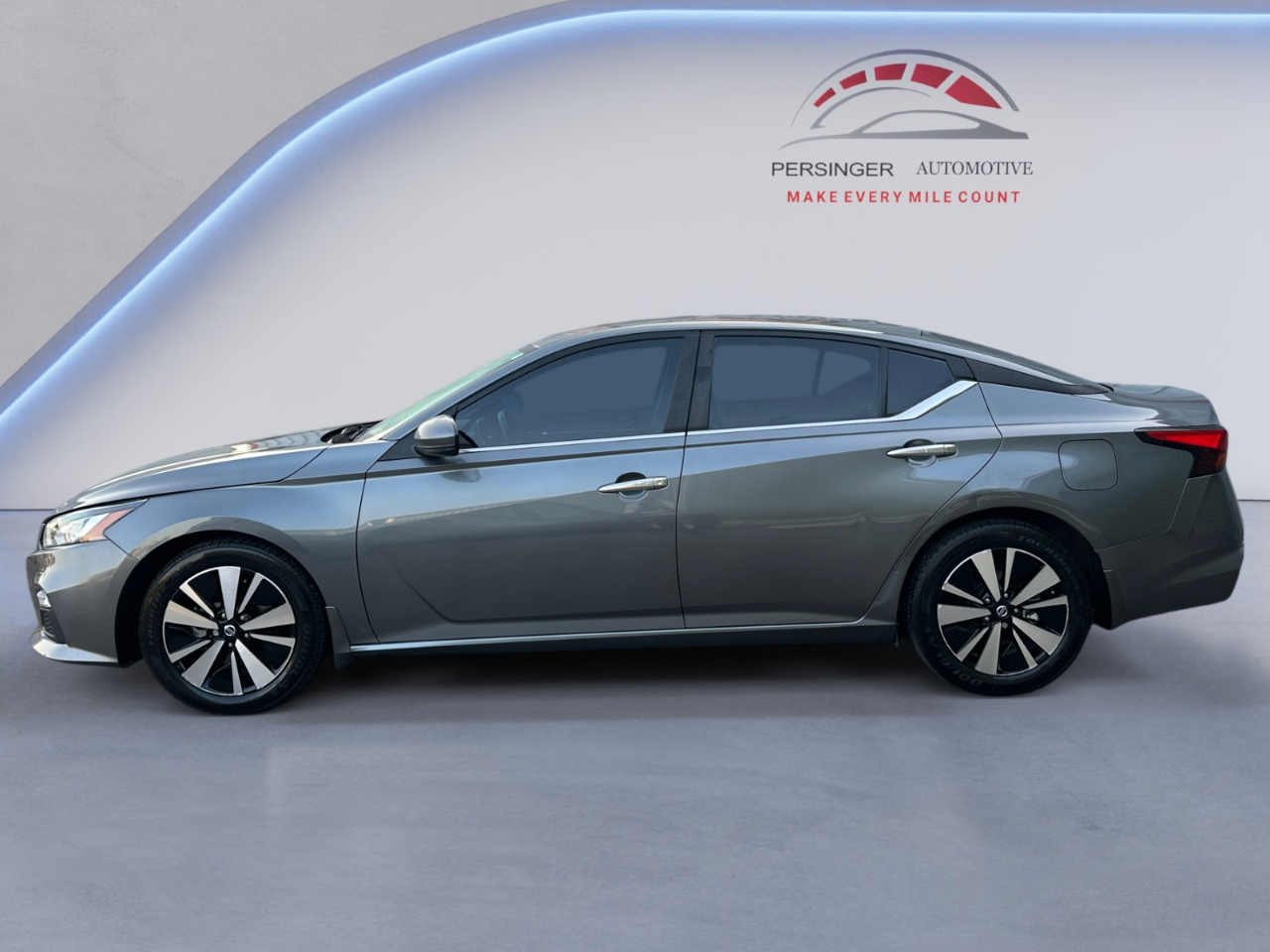 Nissan Altima 2.5 SV Sedan 2021