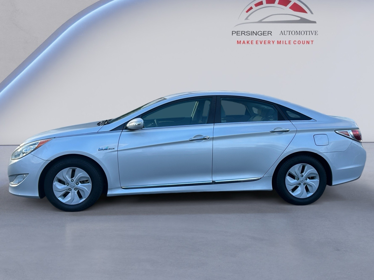 Hyundai Sonata Hybrid 4dr Sdn 2015 Hyundai Sonata Hybrid 4dr Sdn 2015