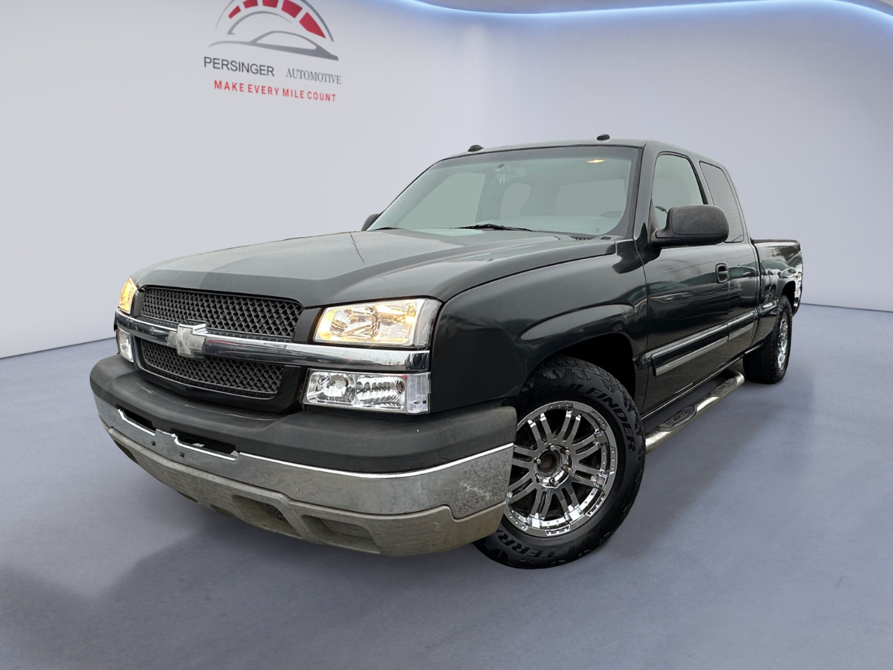 Chevrolet Silverado 1500 Ext Cab 143.5" WB LS 2004