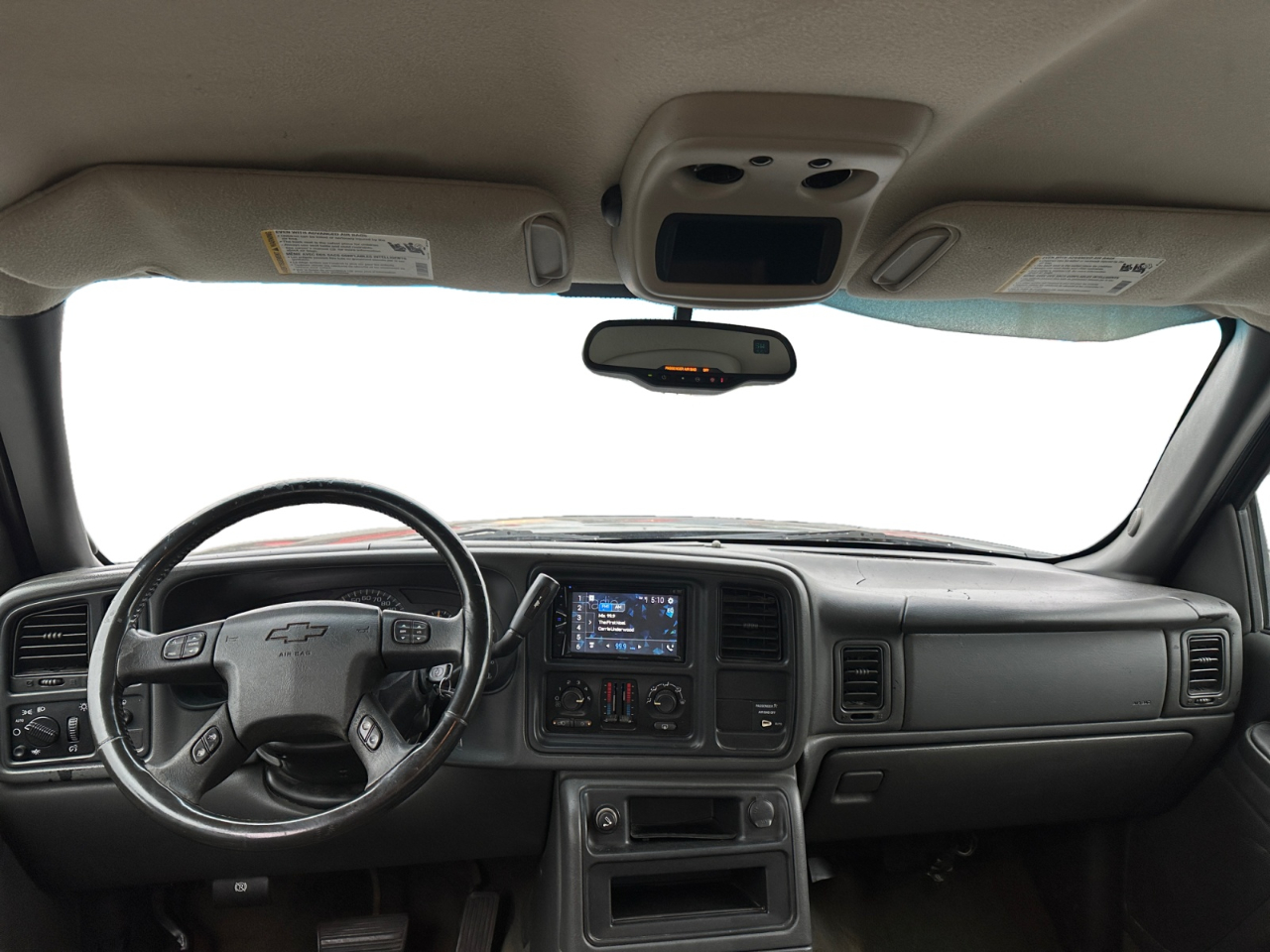 Chevrolet Silverado 1500 Ext Cab 143.5" WB LS 2004