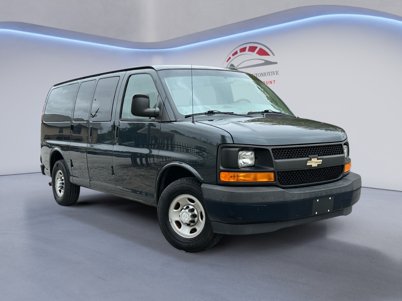 2017 Chevrolet Express Passenger RWD 2500 135" LS