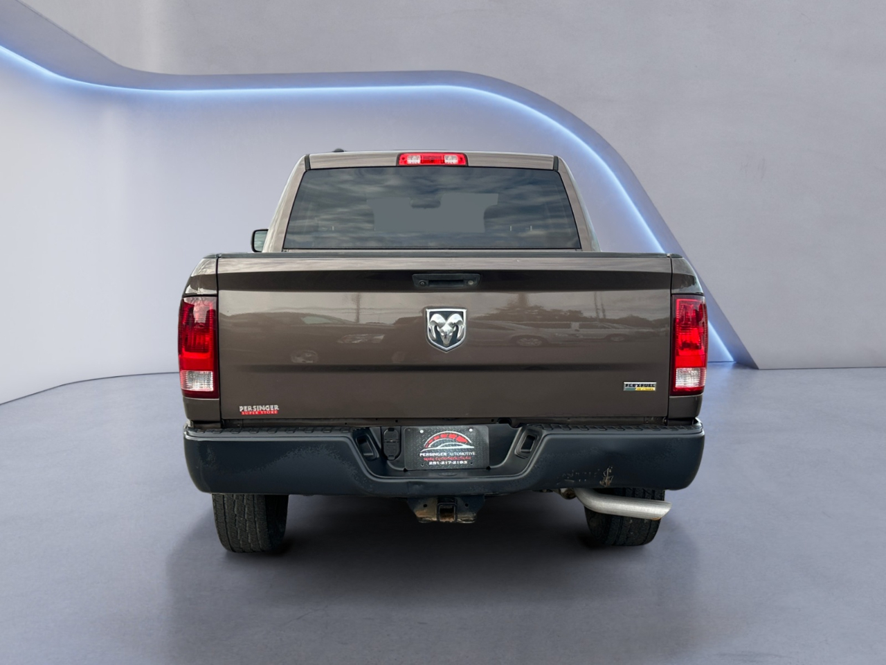 RAM 1500 Tradesman 4x2 Crew Cab 5'7" Box 2018 RAM 1500 Tradesman 4x2 Crew Cab 5'7" Box 2018