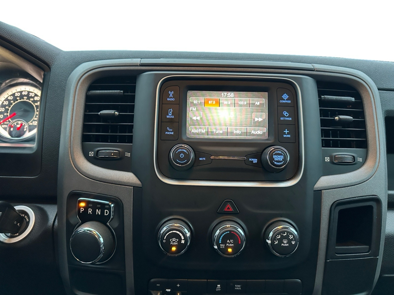 RAM 1500 Classic  2021 RAM 1500 Classic  2021