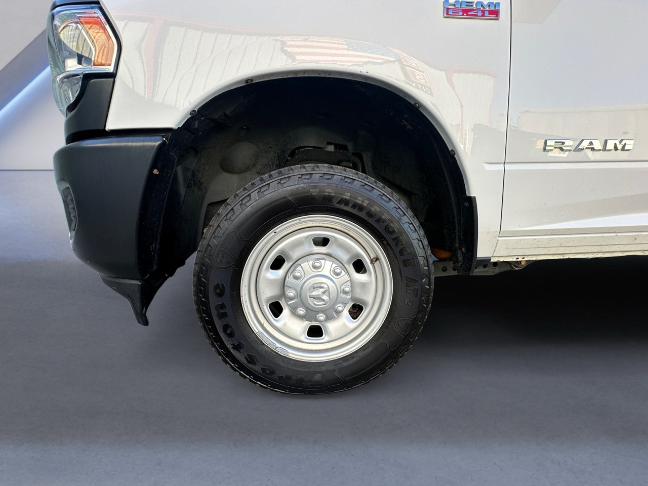 RAM 2500 Tradesman 4x4 Crew Cab 8' Box 2020 RAM 2500 Tradesman 4x4 Crew Cab 8' Box 2020