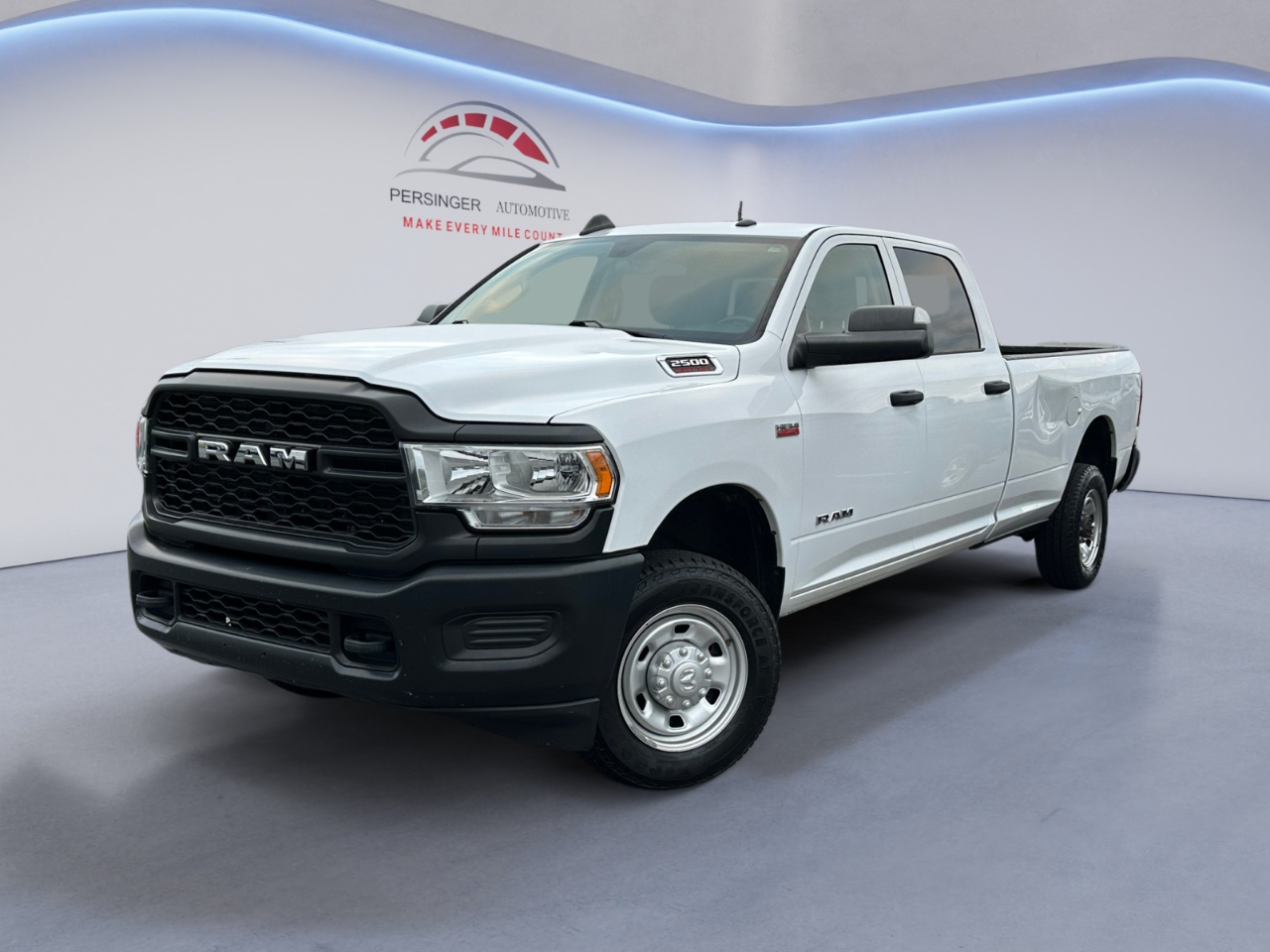 2020 RAM 2500 Tradesman 4x4 Crew Cab 8' Box