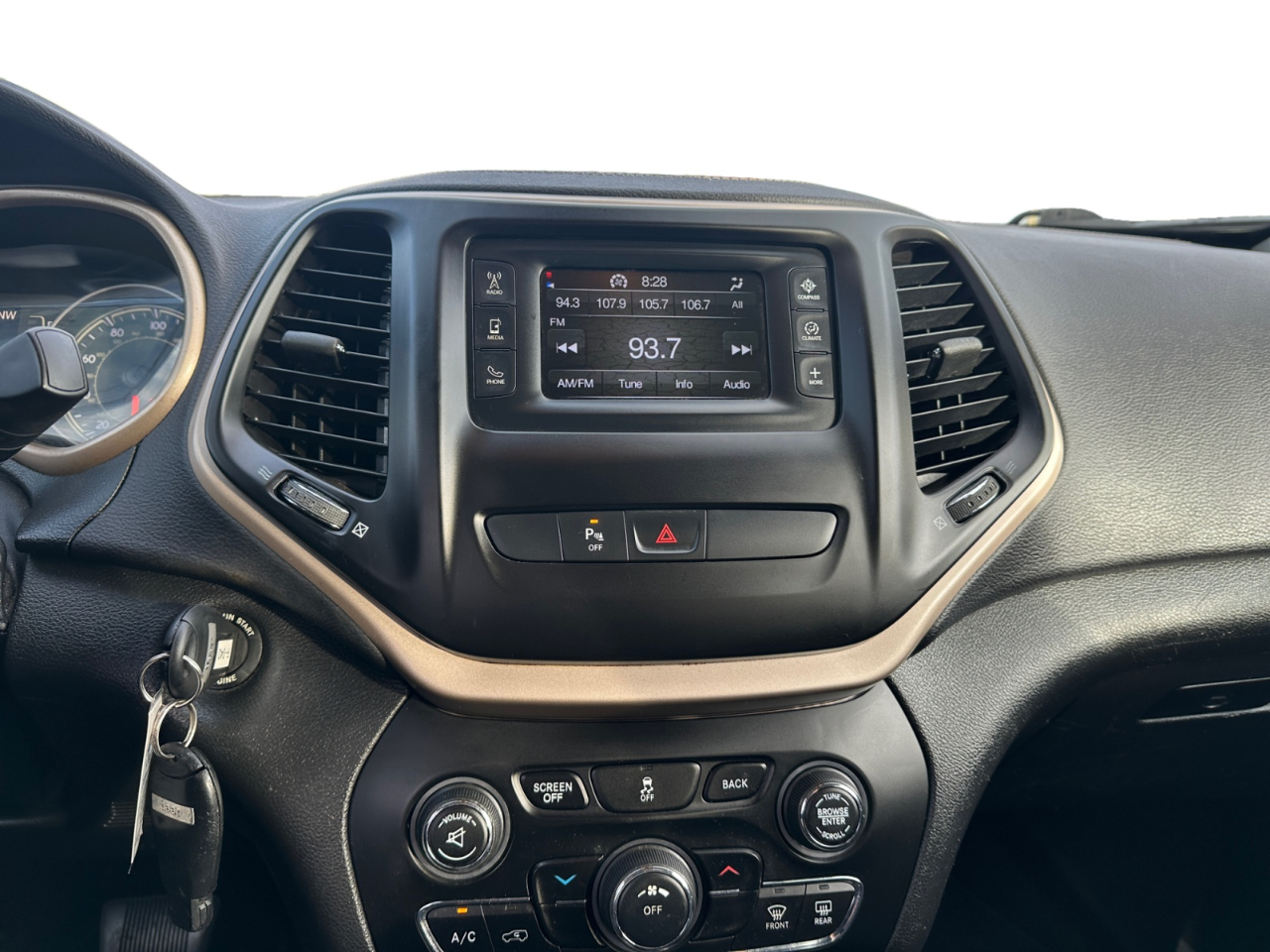 Jeep Cherokee Latitude 4x4 2018 Jeep Cherokee Latitude 4x4 2018