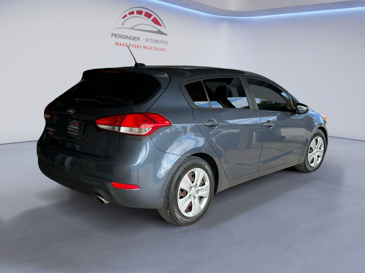 Kia Forte 5-Door LX 2016