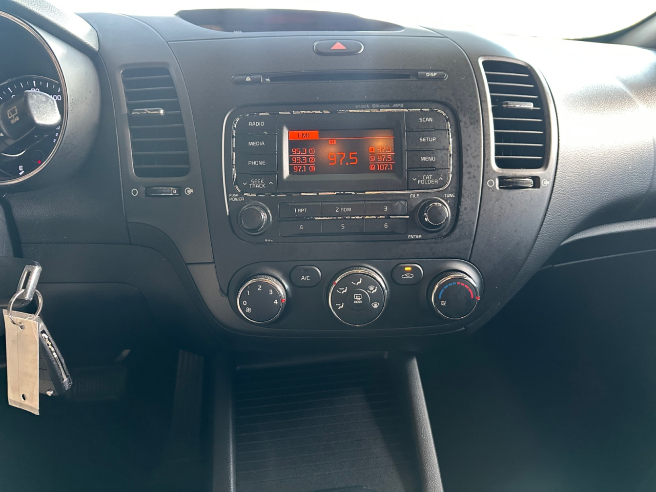 Kia Forte 5-Door LX 2016