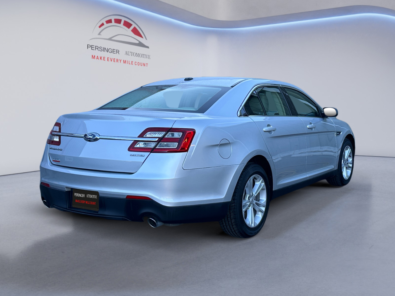 Ford Taurus SE FWD 2018