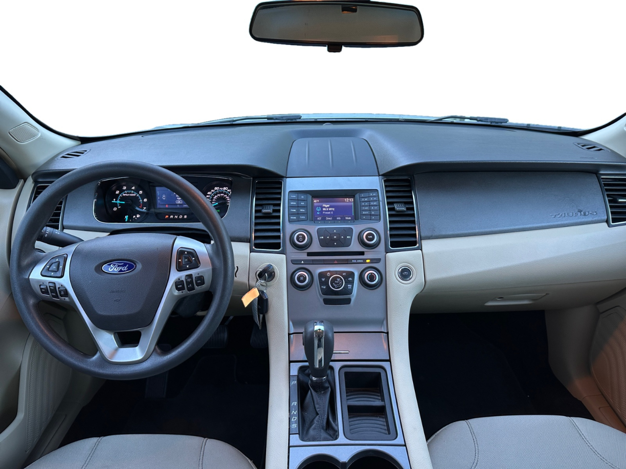 Ford Taurus SE FWD 2018