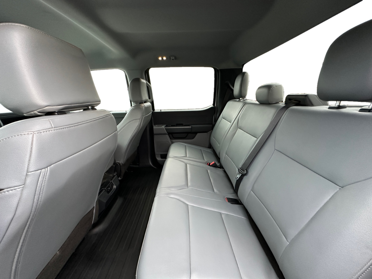 Ford F-150 XL 4WD SuperCrew 5.5' Box 2023