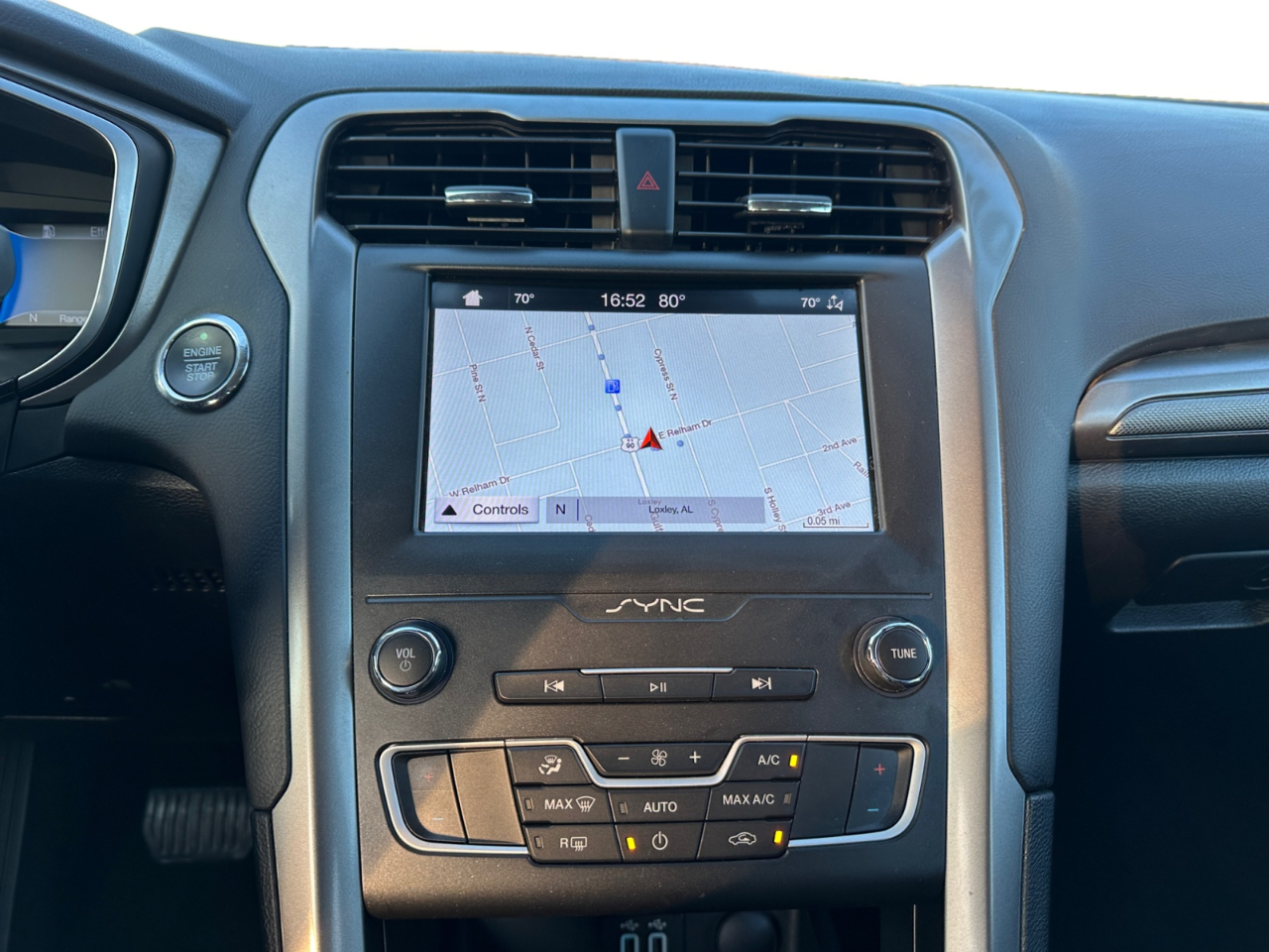 Ford Fusion Hybrid SE FWD 2019